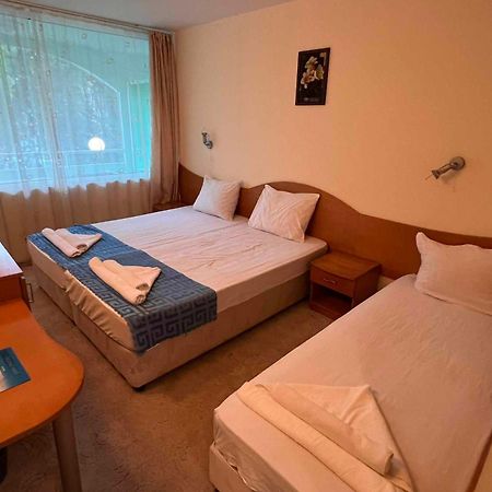 Хотел Диамант Hotel Diamond Balchik Ngoại thất bức ảnh