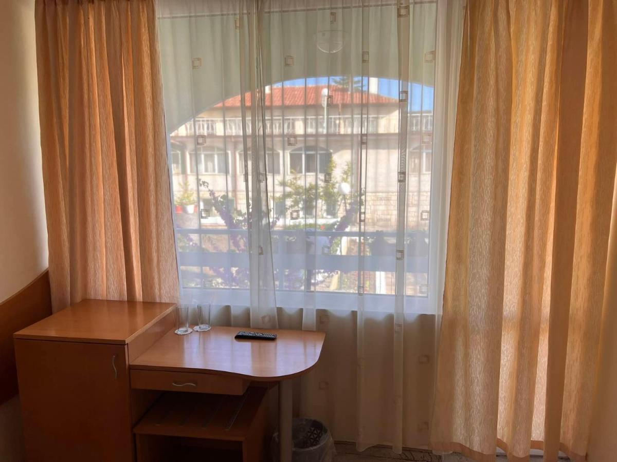 Хотел Диамант Hotel Diamond Balchik Ngoại thất bức ảnh