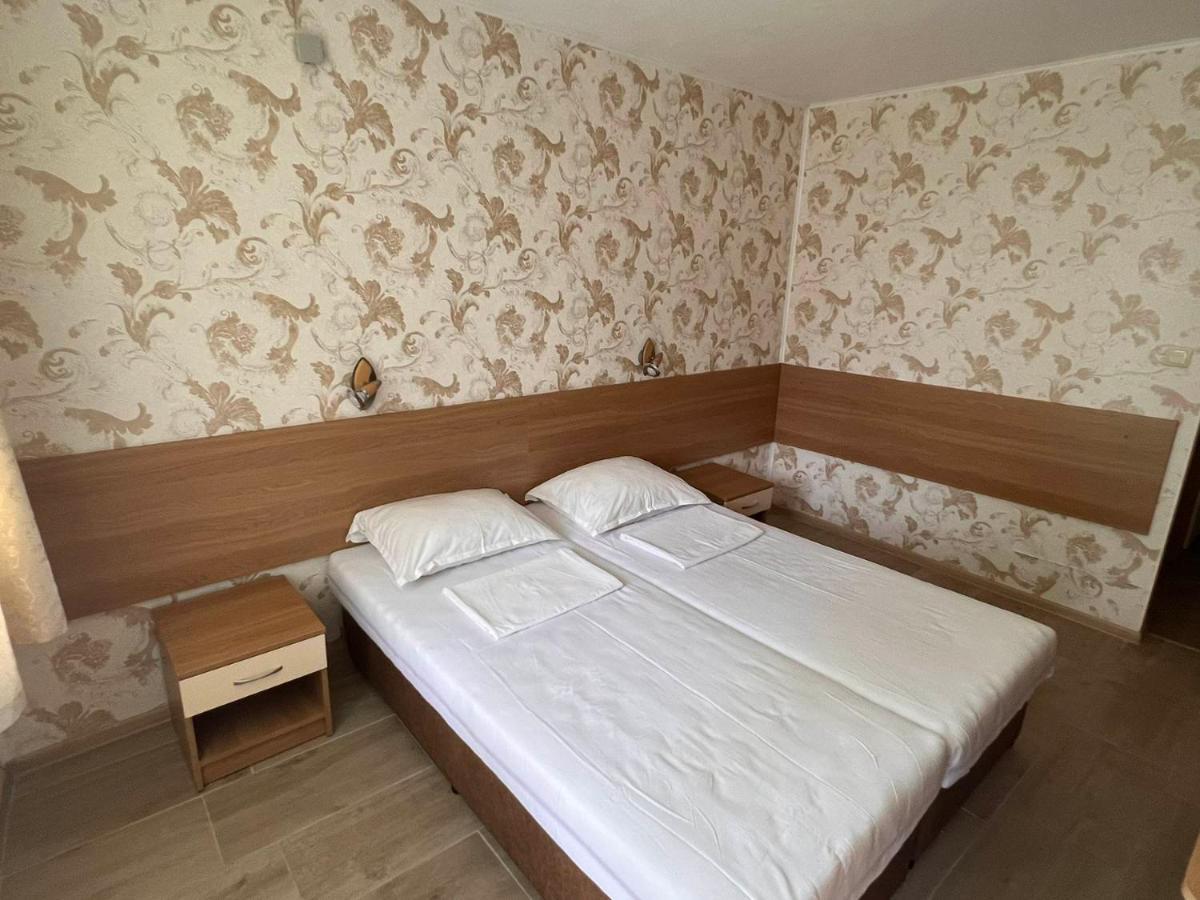 Хотел Диамант Hotel Diamond Balchik Ngoại thất bức ảnh