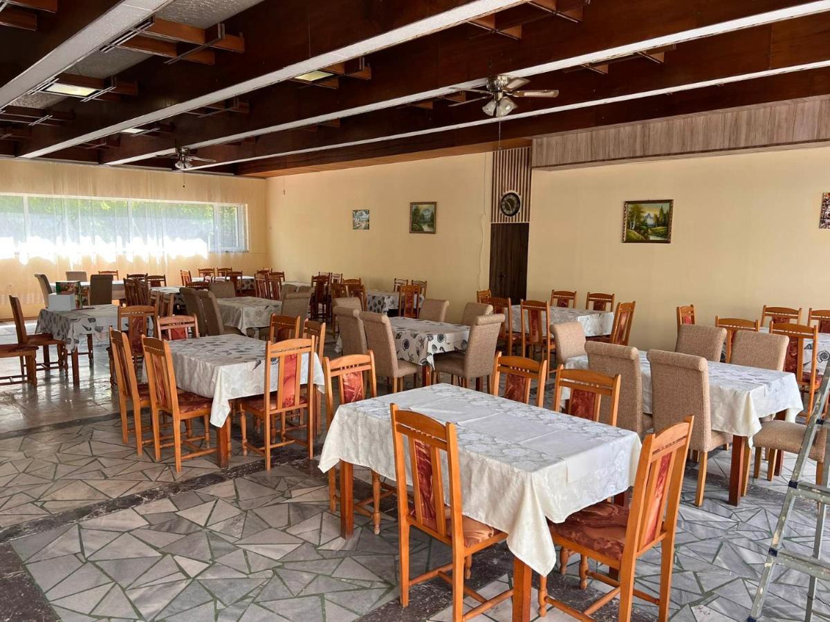 Хотел Диамант Hotel Diamond Balchik Ngoại thất bức ảnh