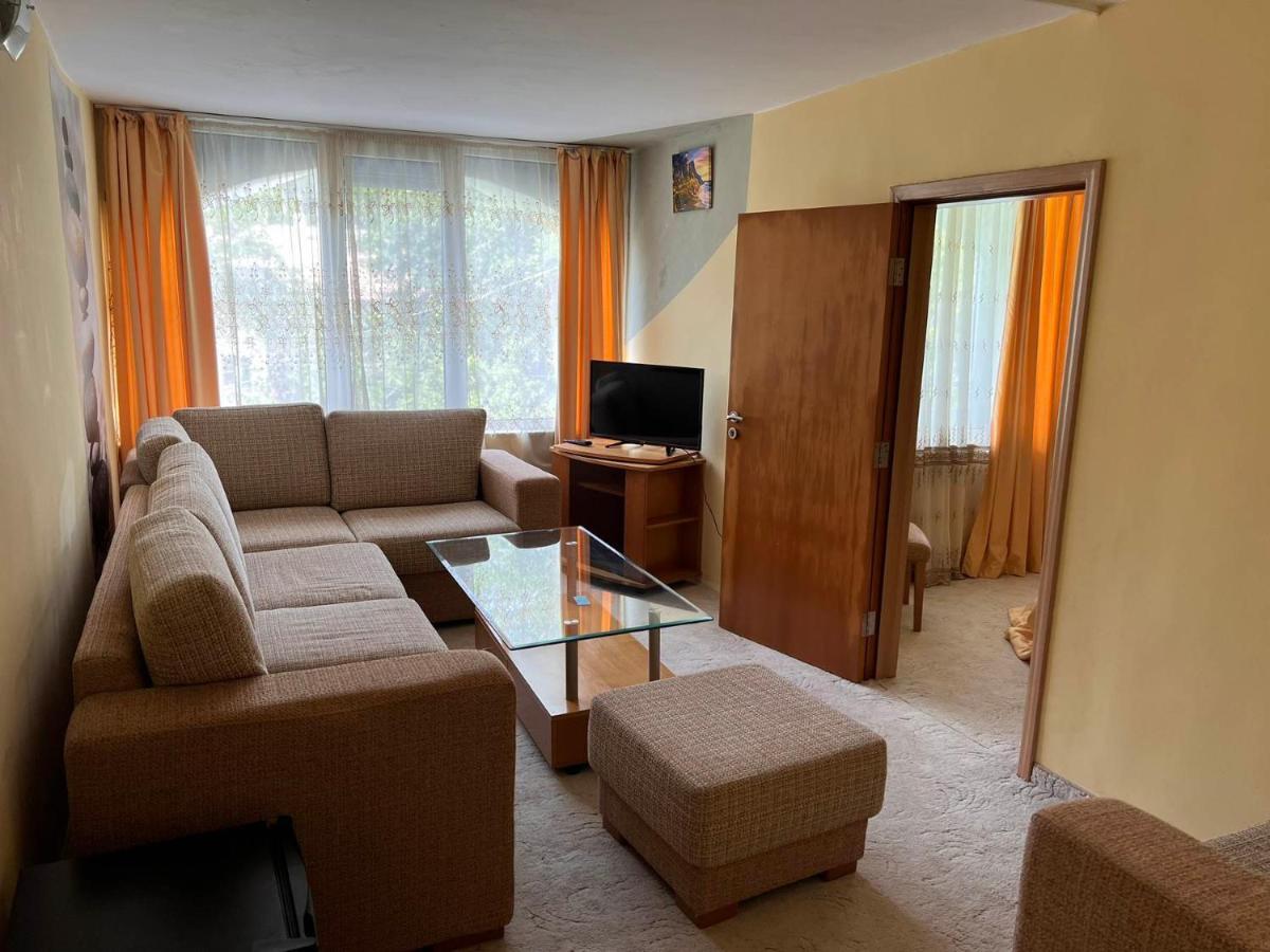 Хотел Диамант Hotel Diamond Balchik Ngoại thất bức ảnh