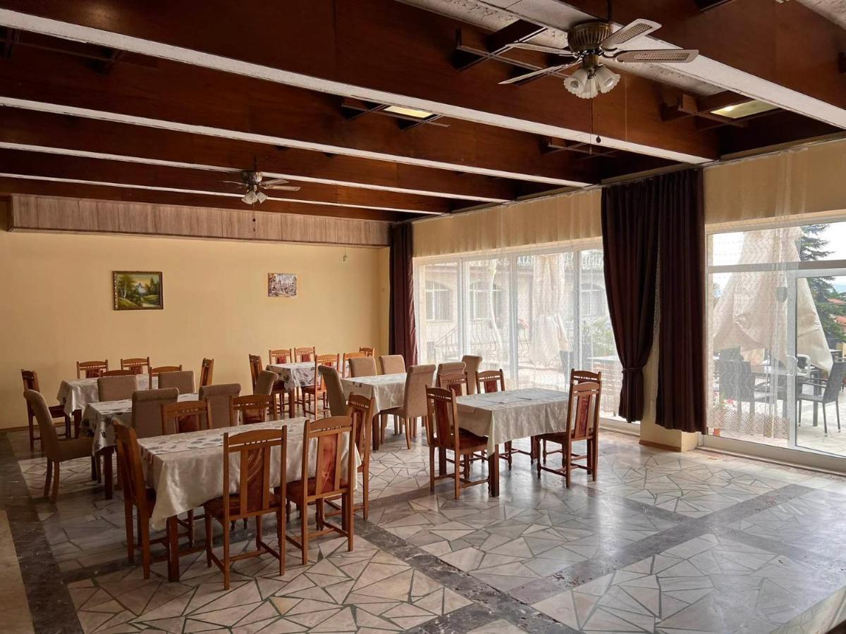 Хотел Диамант Hotel Diamond Balchik Ngoại thất bức ảnh