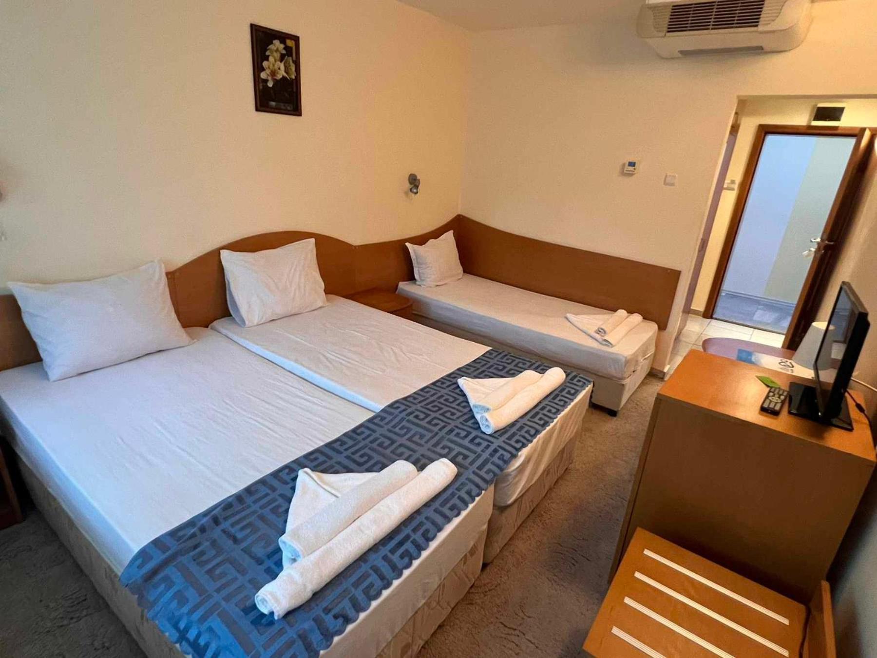 Хотел Диамант Hotel Diamond Balchik Ngoại thất bức ảnh