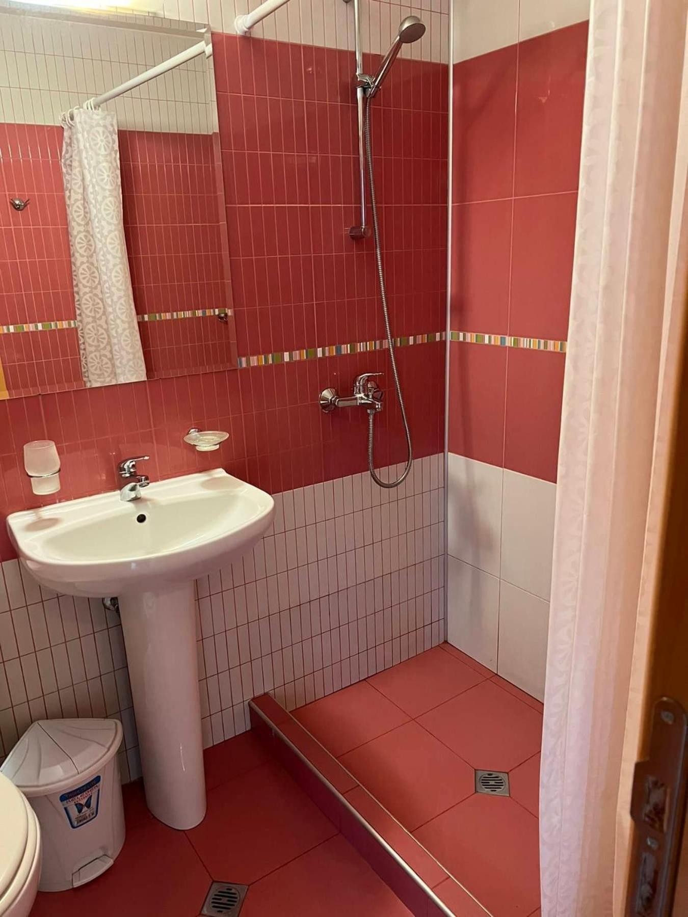 Хотел Диамант Hotel Diamond Balchik Ngoại thất bức ảnh